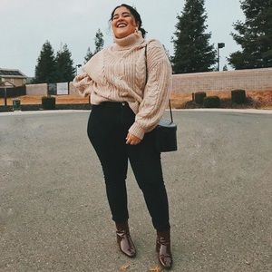 Chunky Knit Turtleneck Sweater